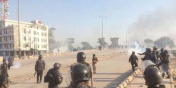 পাকিস্তানে শিয়াদের ওপর হামলা : নিহতের সংখ্যা ৪৩