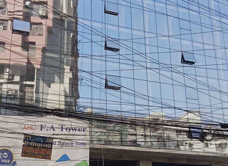 চুক্তি সম্পাদনের সোয়া দুই যুগেও জমির দলিল দেয়নি গৃহায়ণ ও পুর্তমন্ত্রণালয় সুক্ষ কারচুপিতে পুরানা পল্টনের ঐ ভুমিতে ১৮ তলা নির্মাণ করছে কারা ?